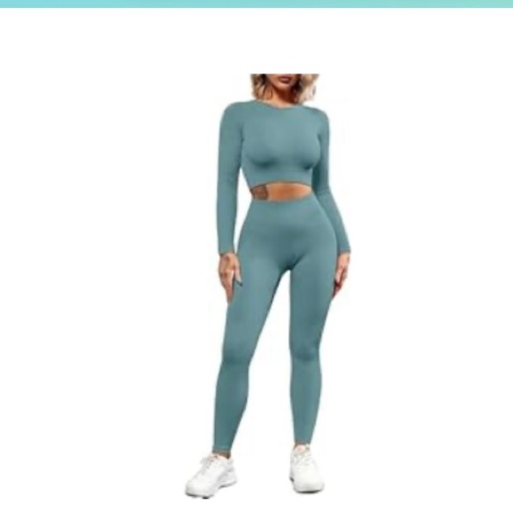 Qinsen 2 piece long sleeve crop top and legging set